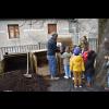 Distribution de compost à Vallon Pont d'Arc